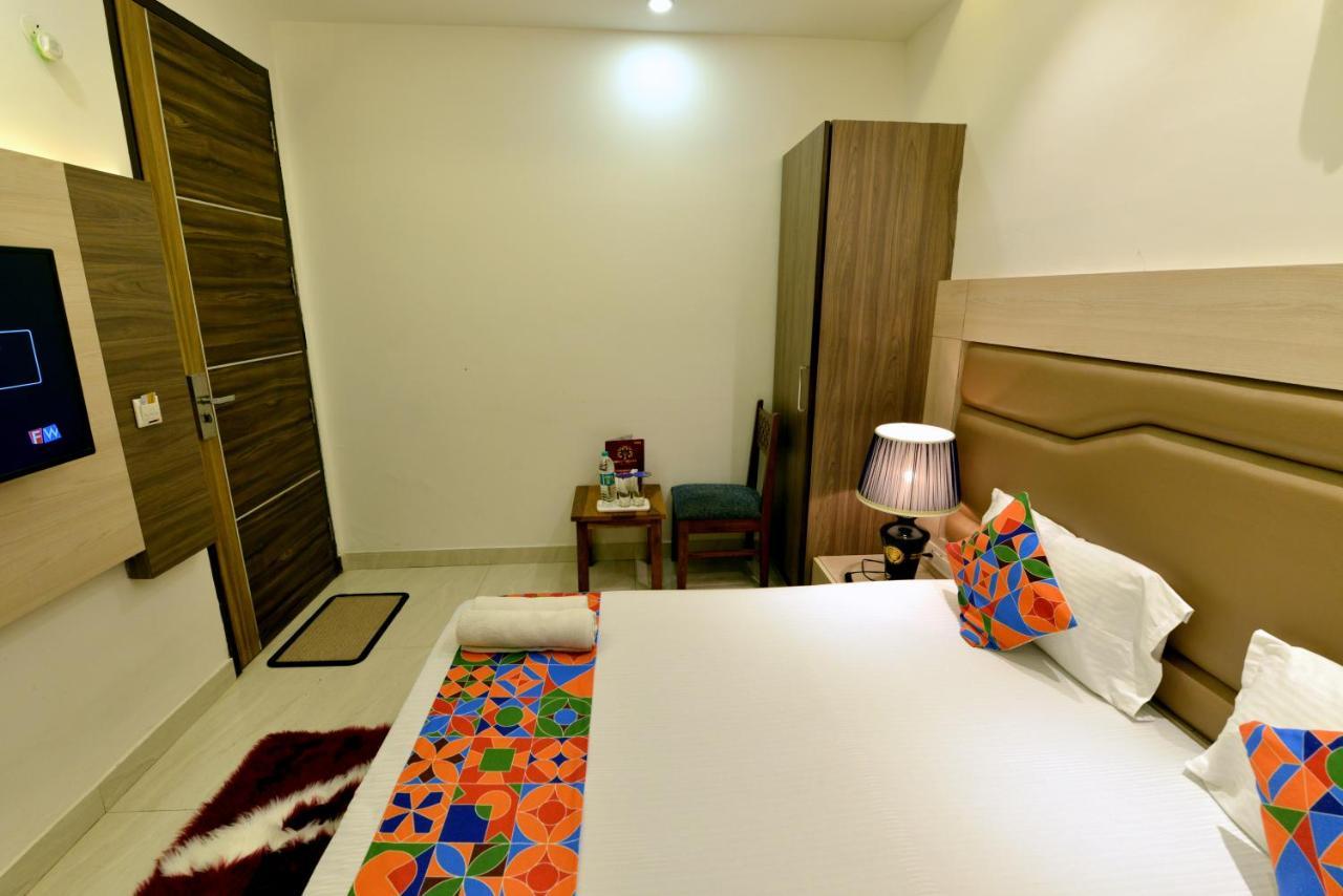 Hotel The Yellow Nayagaon Zewnętrze zdjęcie